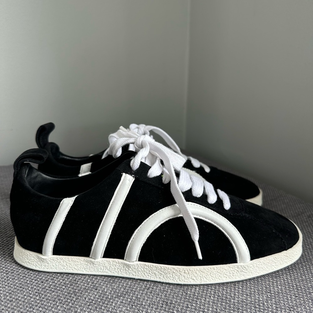 Toteme sneakers 37
Display model